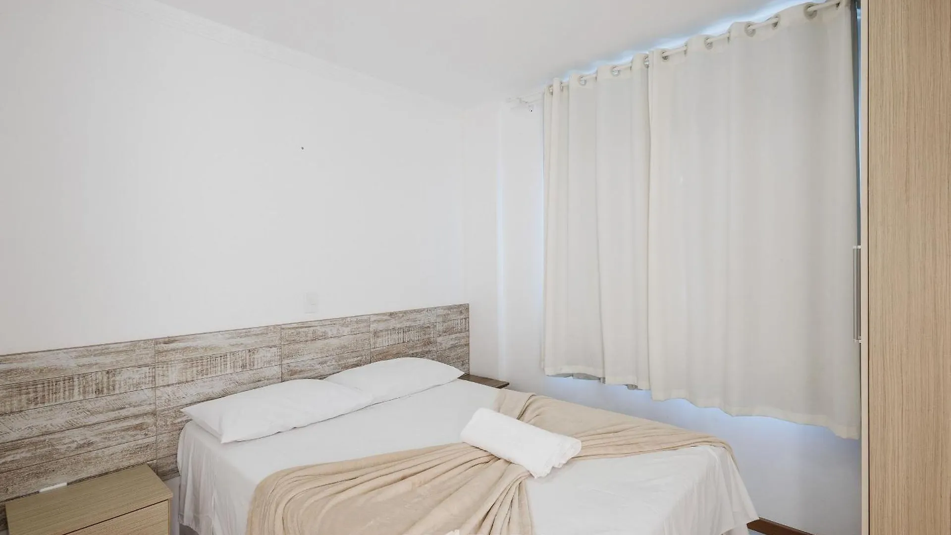 בומבינאס Apto 2Q C/ Churrasq. 400M Praia Can304 0*,